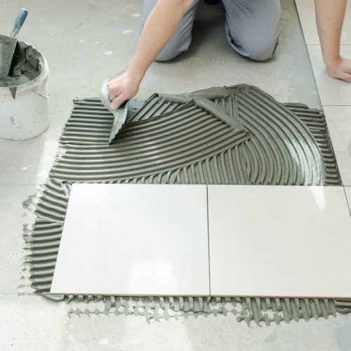 Gres porcelanowy – co to jest?