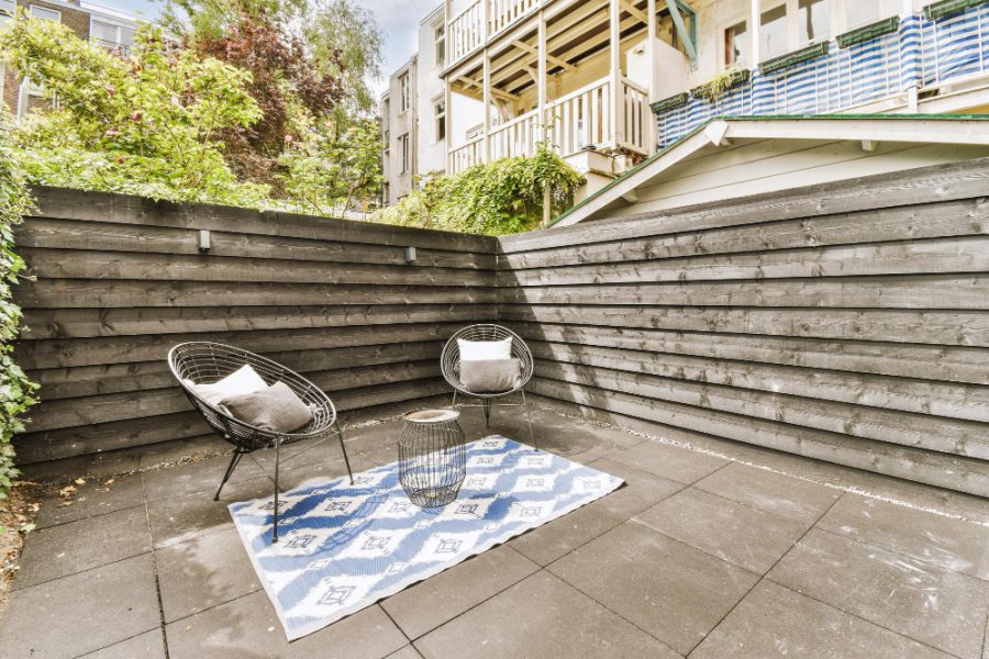 Płytki na taras i balkon — jakie materiały wybrać, odporność na mrozy