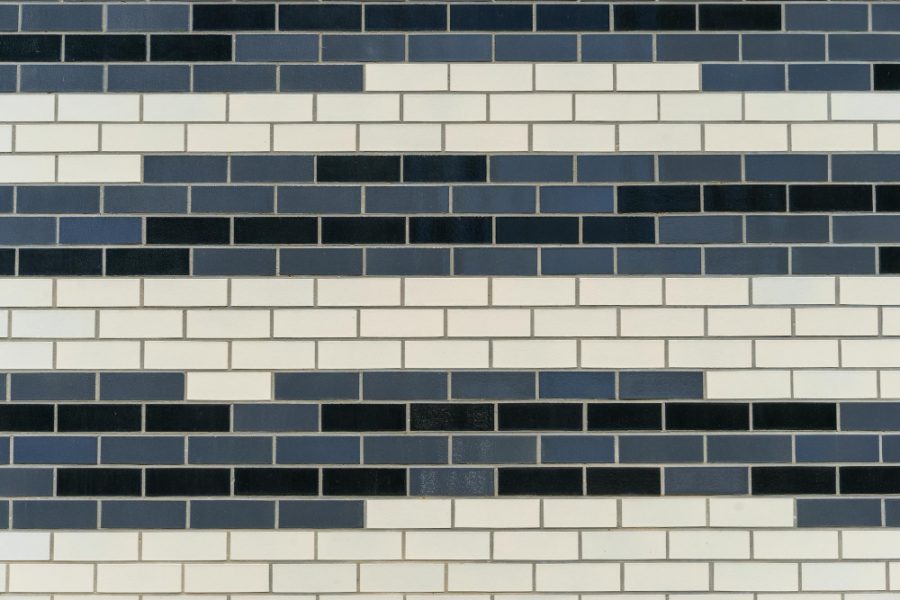 Czym jest imitacja cegły w płytkach ceramicznych?